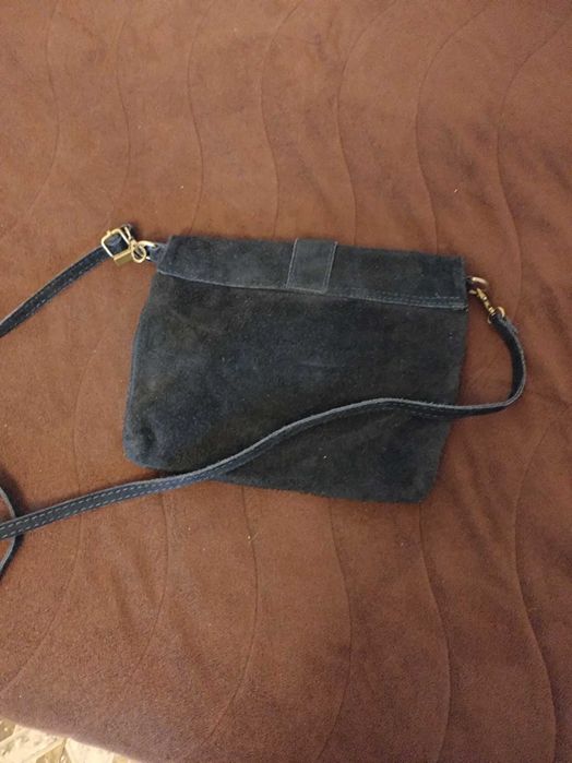 Дамска чанта през рамо естествен велур