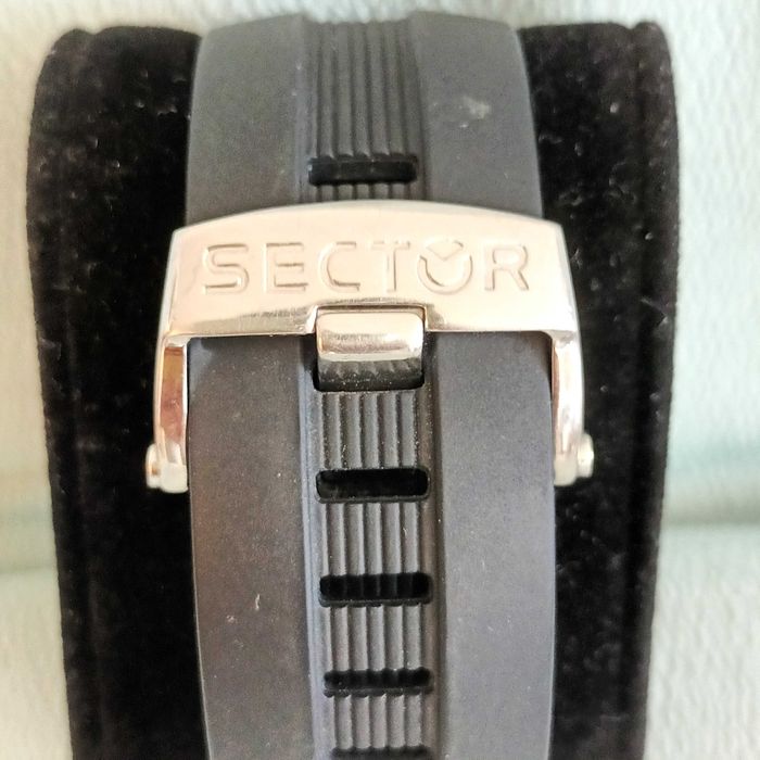 Мъжки часовник Sector