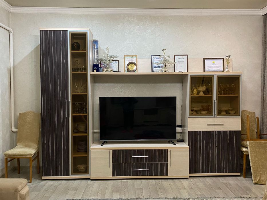 Продается стенка для гостиной