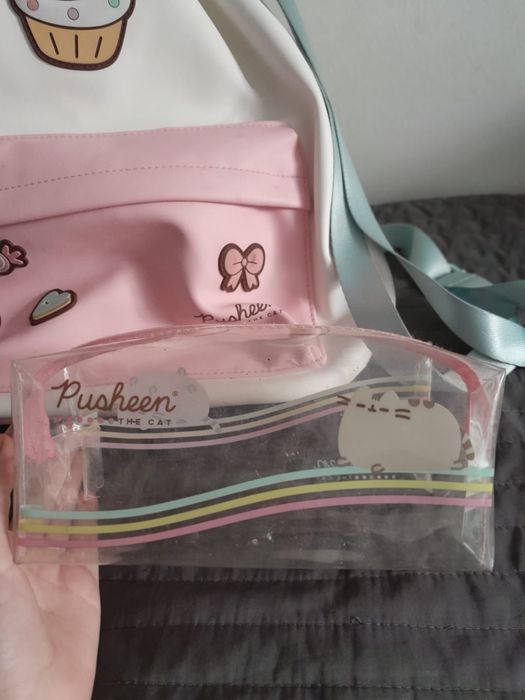 Ghiozdan+ penar Pusheen