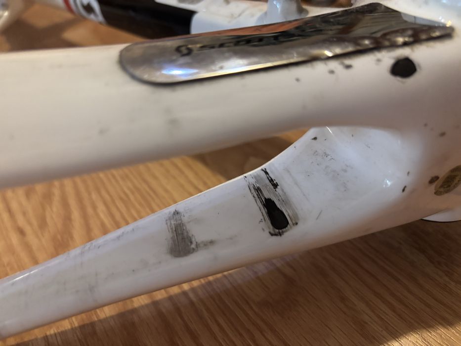 Карбонова рамка scott foil