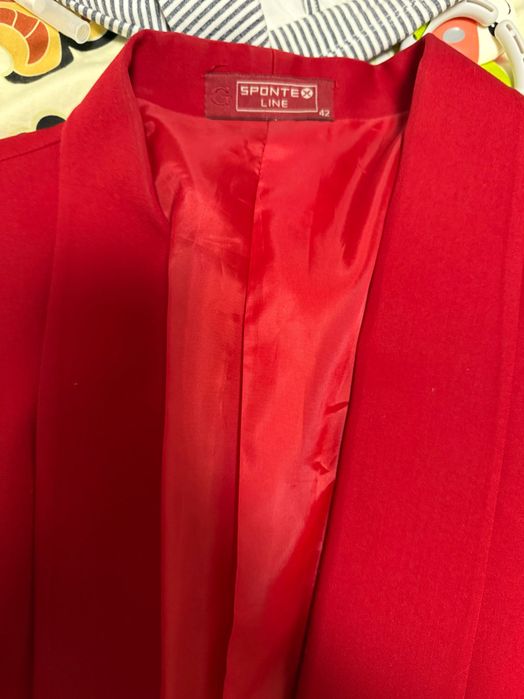 Срочно продаю женский пиджак