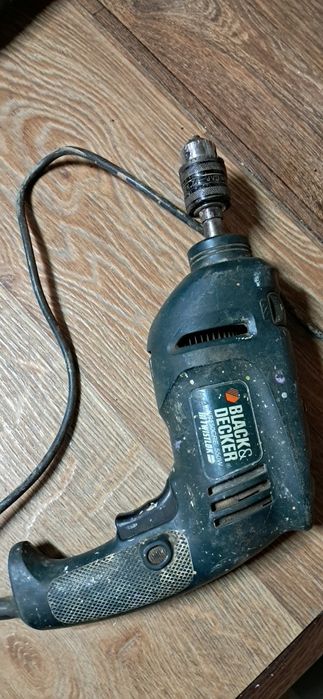 Bormasina black decker