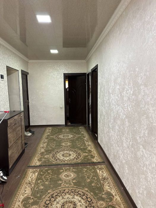 Прадайотся Квартира 3 ком водник свой