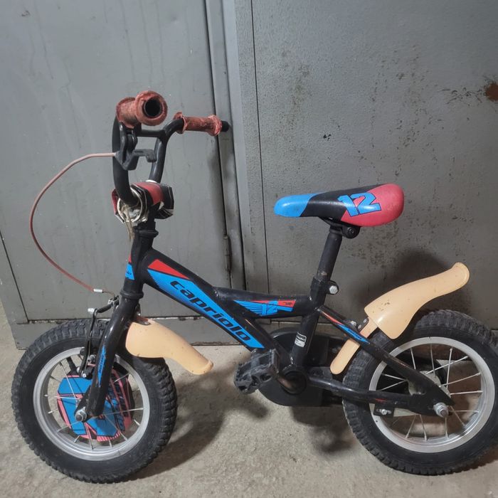 Bicicleta cu roti ajutatoare