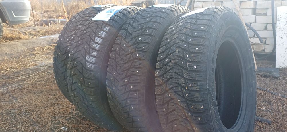 Продаются новые зимние шины с шипами