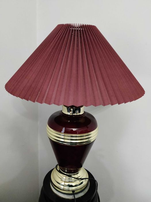 Veioza / lampa vintage grena cu auriu