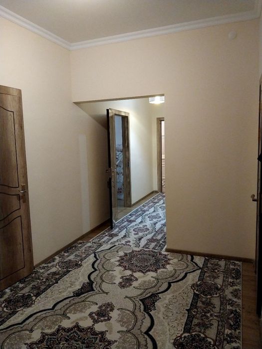 3 xonalik uy sotiladi