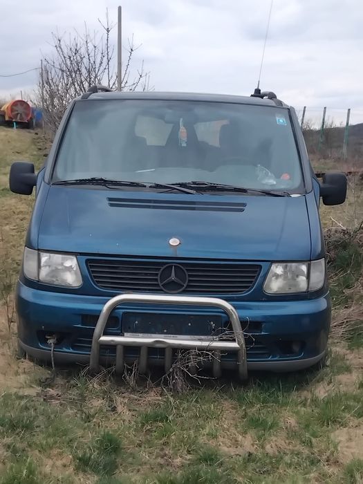 Dezmembrez Mercedes vito V class