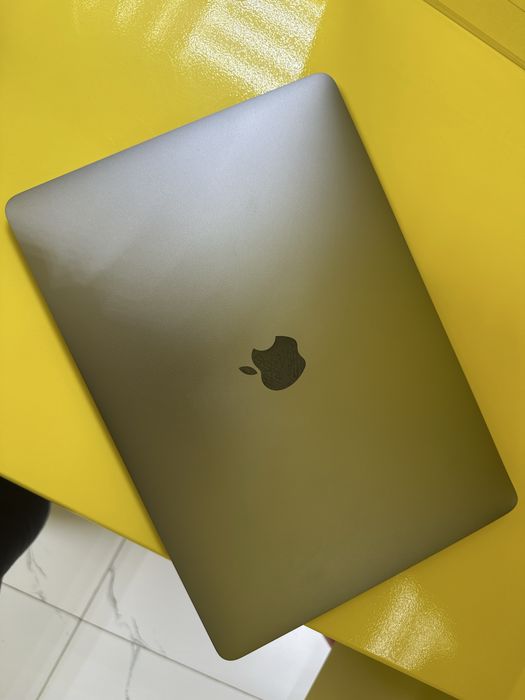 Ноутбук Apple MacBook Air 13 2020год