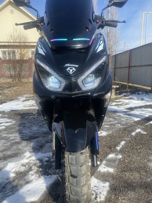 Продаеться скутер 150 куб