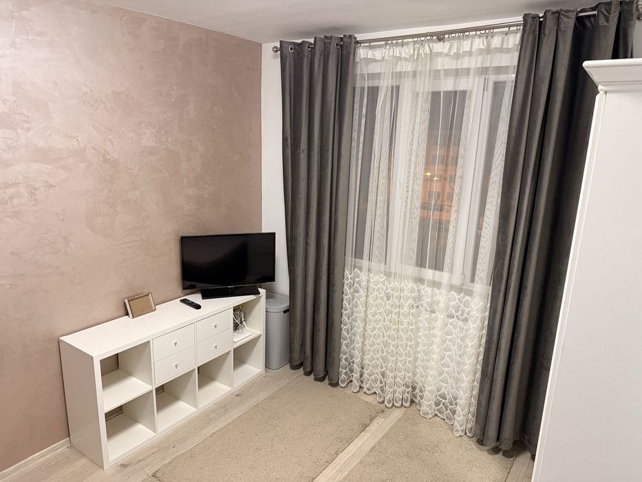 Inchiriez apartament 2 camere zona ultra centrala