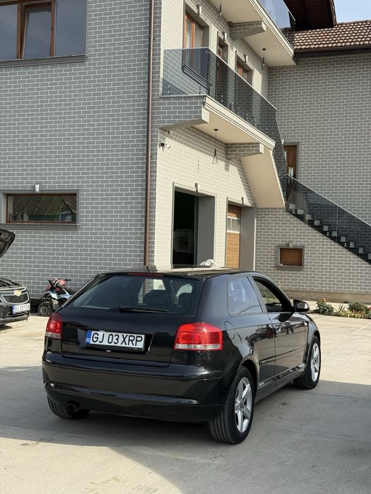 Audi A3 8P in doua usi