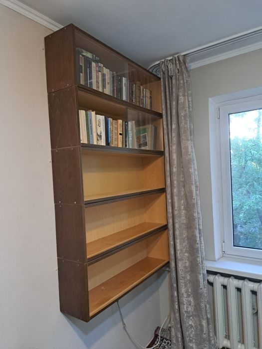 Продам полки книжные