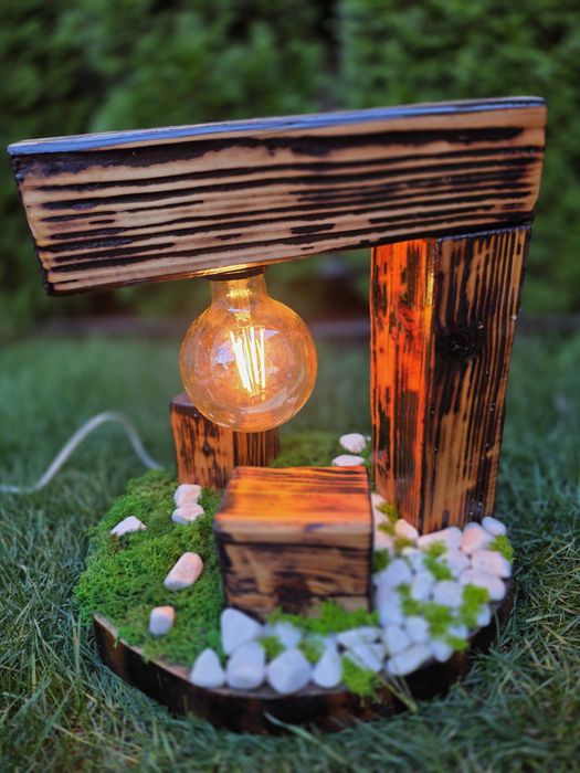 LAMPĂ DECORATIVĂ din lemn natural