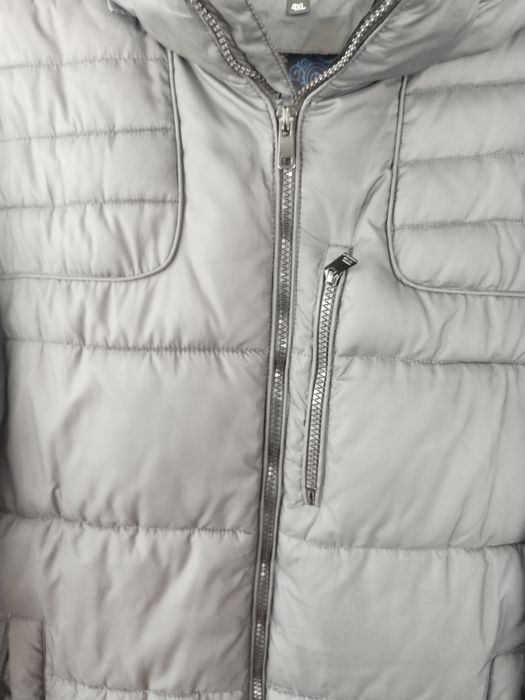 Продам куртку на мальчика