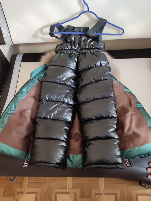 Продам комбинезон зимний