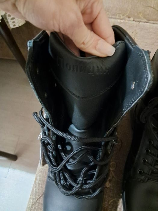 Боти и обувки нови