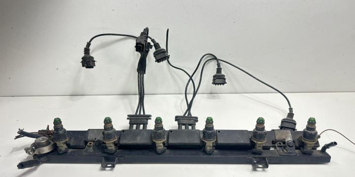 Rampa cu injectoare 3.0 i BMW Seria 5 E34 seria