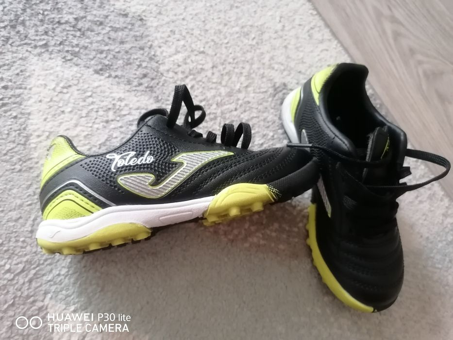 Adidași fotbal JOMA