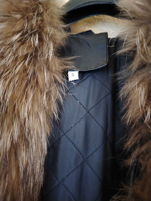 Дамско кожено яке с естествен пух лисица