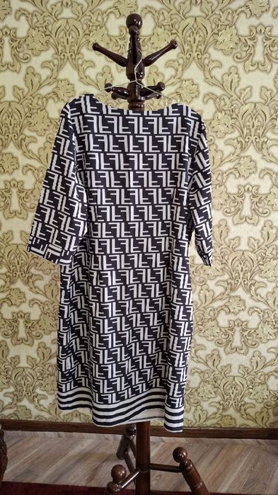 Платье женское повседневное