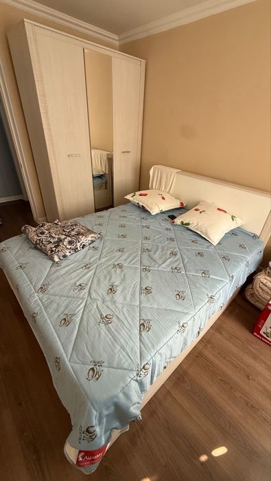 Спальная кровать