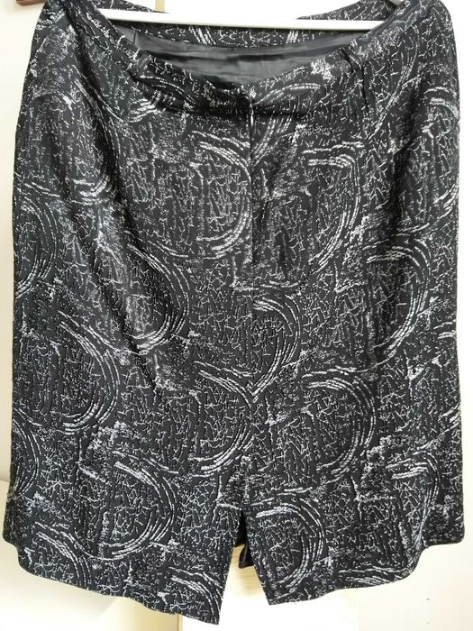 Fustă elegantă măr.50