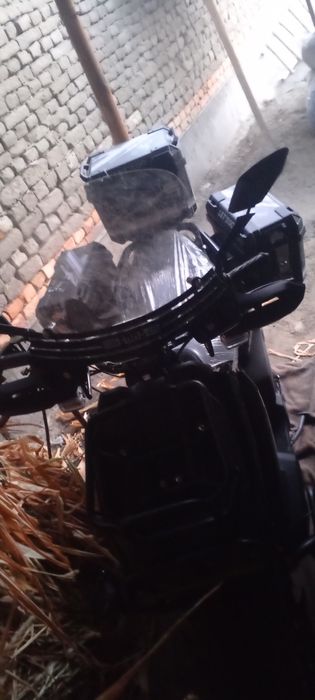 Skuter Sotiladi yangi hali minilmagan.