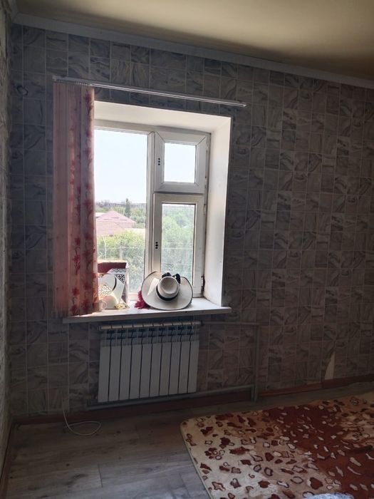 Ұзақ мерзімге 1бөлмелі пәтер жалға беремін пан