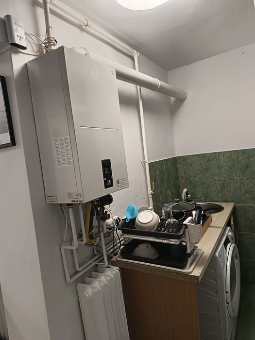 Apartament 2 camere str. Sf. Vineri