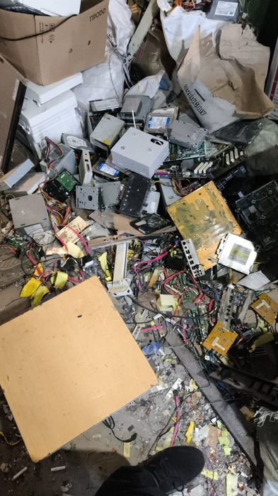 Принимаю платы и орг технику