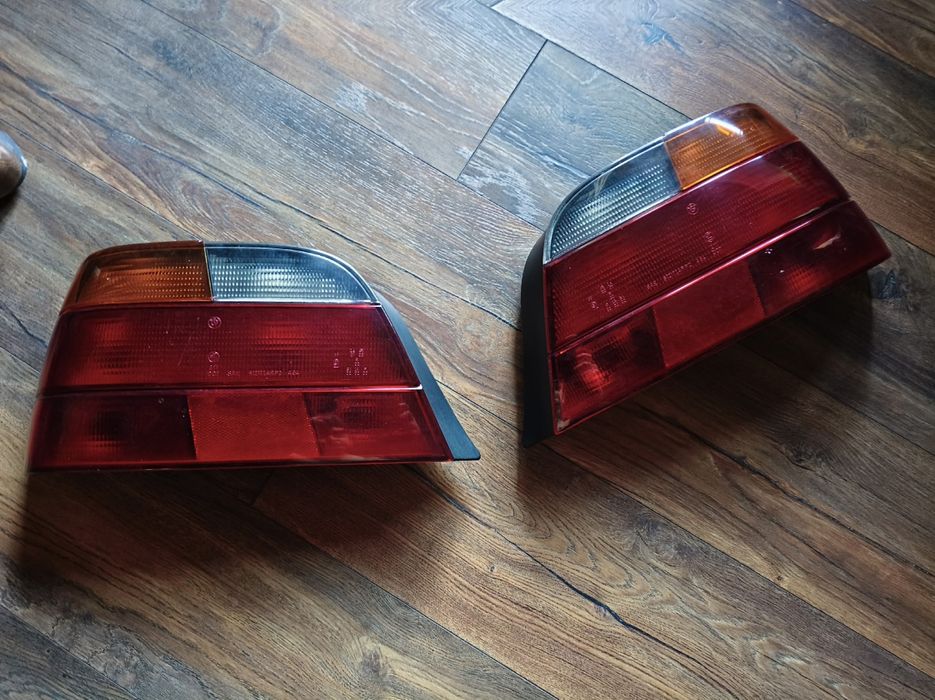 Фонари на BMW E38 дорест.