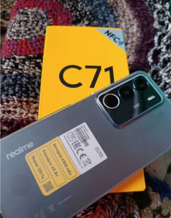 Продам телефон realme c71