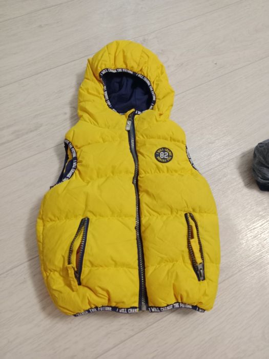 Безрукавка на мальчика