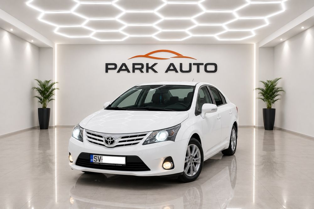 Toyota Avensis T27 Luxury 2.0 D-4D- Cameră Spate | Scaune încălzite | Faruri Xenon | Climatizare 2 zone