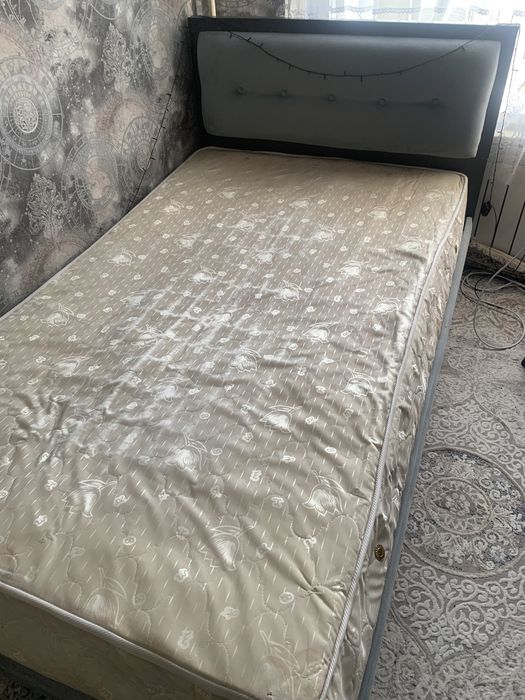 Продается кровать 120*200