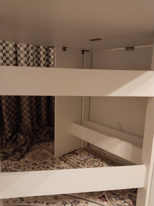 Продам стол-книжку!