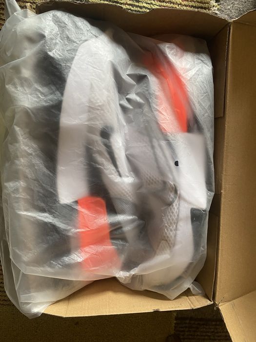 Продам кроссовки Nike оригинал