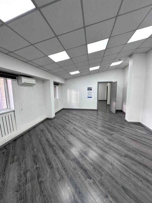 Аренда офиса Центр Нукусская, метро Ташкент 78 кв.м.