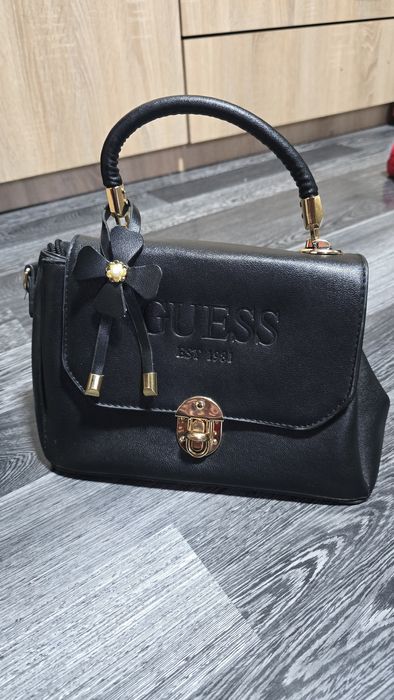 Geanta de mana ca noua