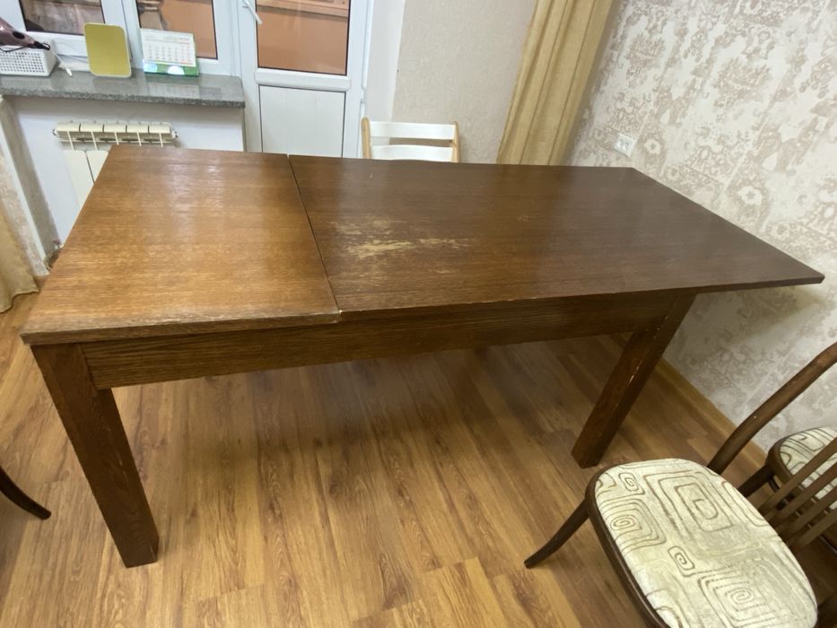 Продам стол в хорошем состоянии