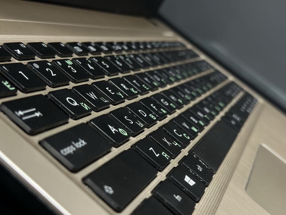 Арзон нархда офисный ноутбук ASUS
