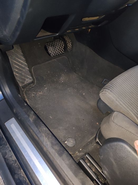 Продавам Ауди б7 на части 2.0тди