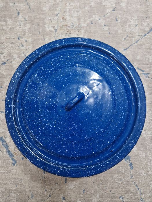 Ведро эмалированное с крышкой