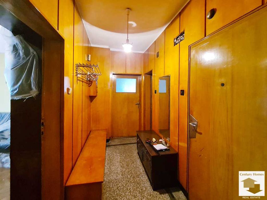 Продава се Тристаен апартамент в Велико Търново, Център - 91 кв.м за 1759 €/кв.м - Снимка #4