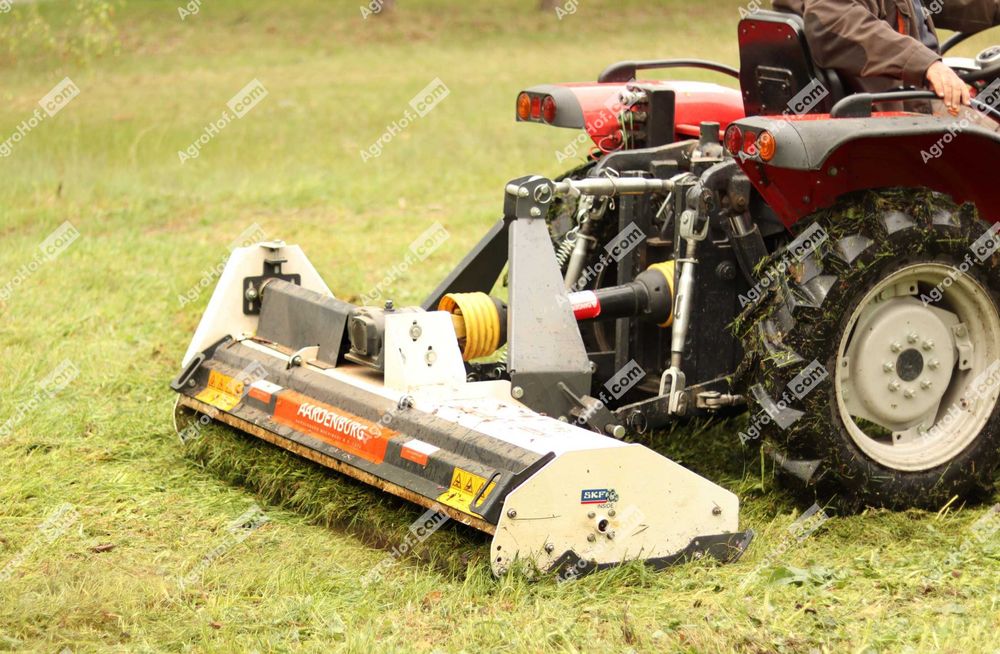 Tocator de resturi vegetale, cu ușă spate / Alpha S