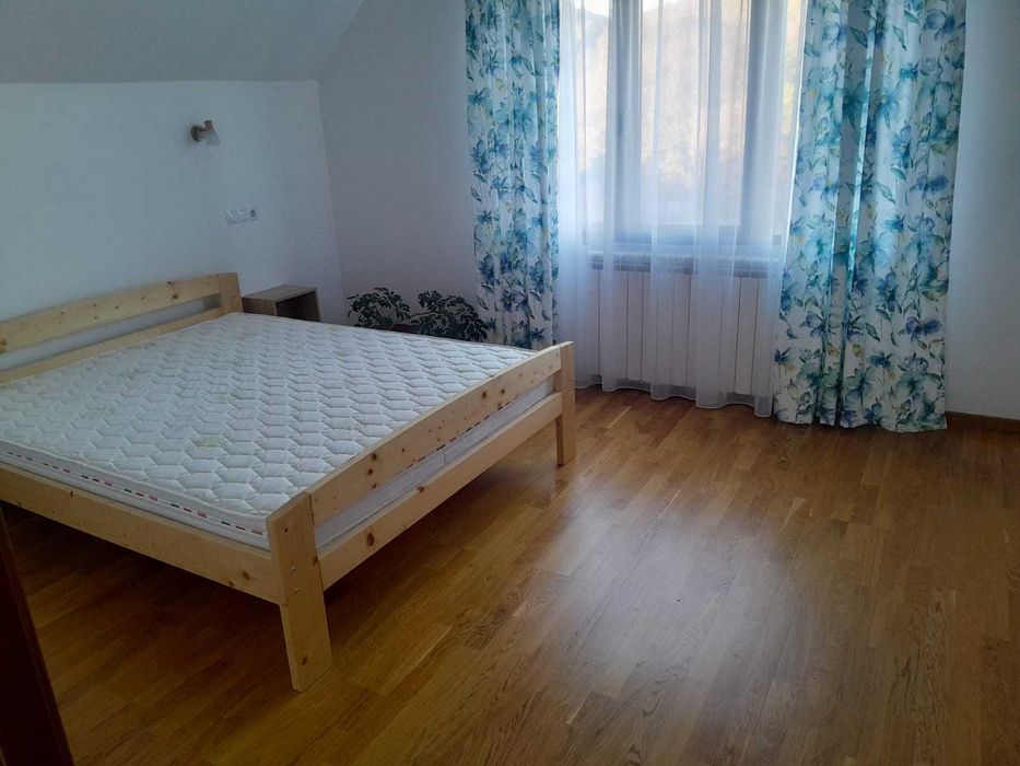 Dau in chirie apartament la casa in Nasaud
