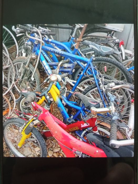 vând lot de biciclete si piese