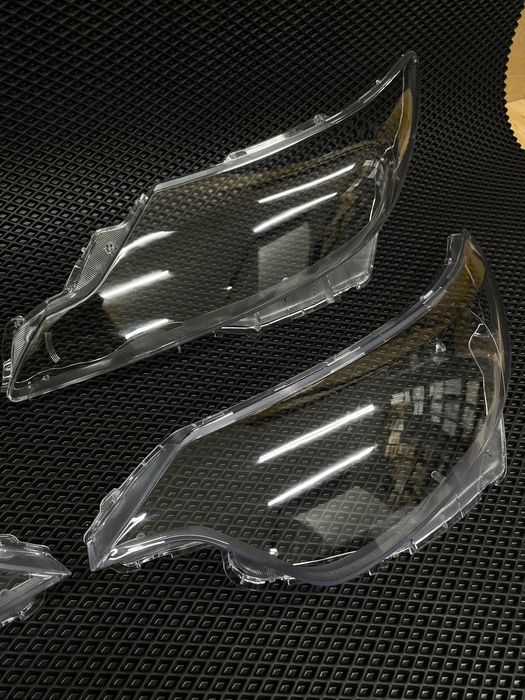 Стекла фар Тойота Естима